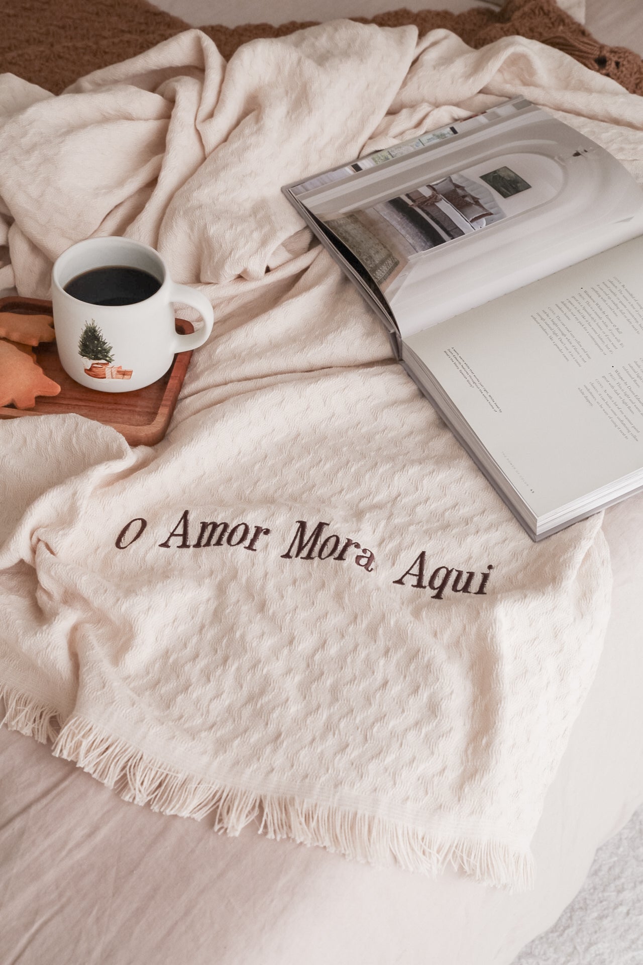 Manta "O Amor Mora Aqui"